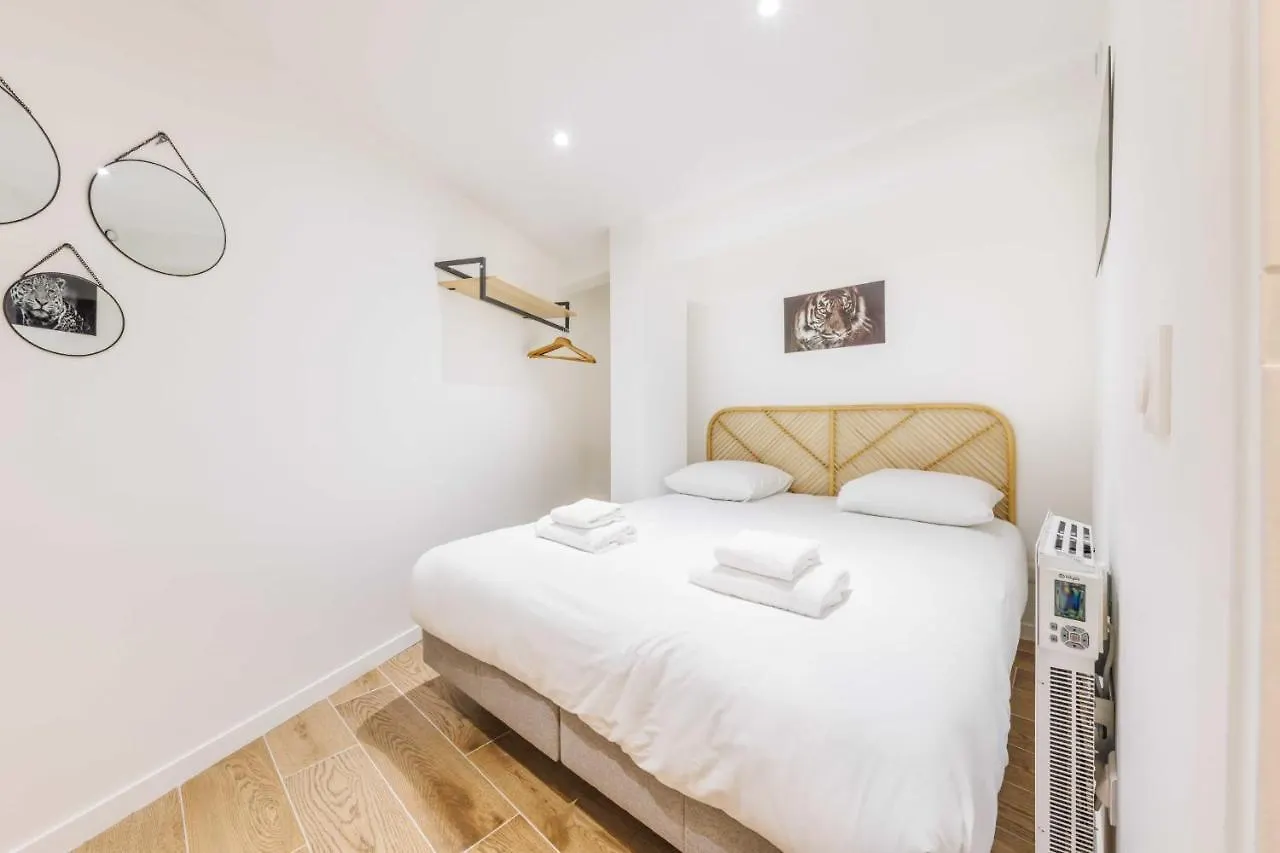 Magnificent Duplex - 2br-6p - Near Montmartre
